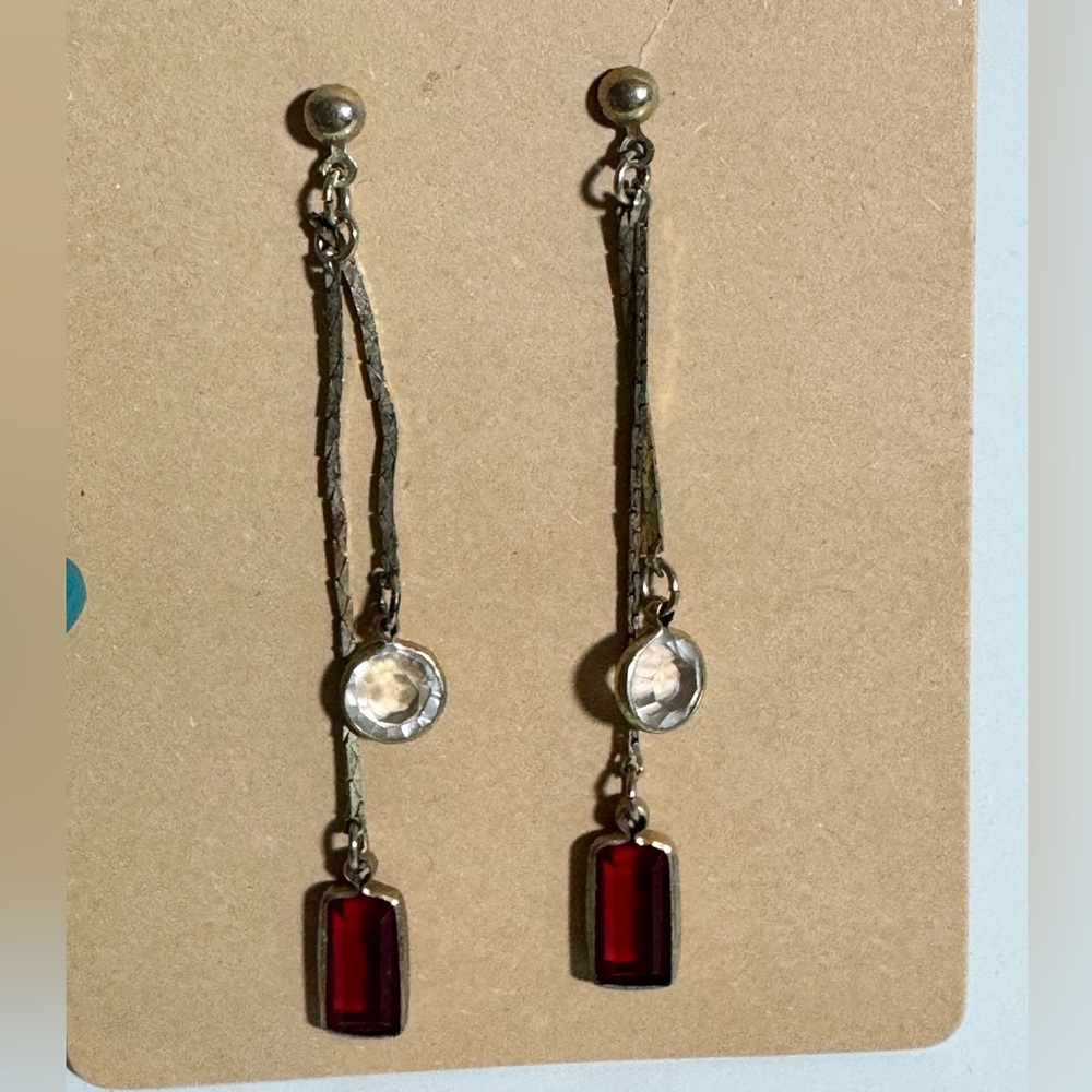 Elegant Vintage Gold and Red Drop Earrings